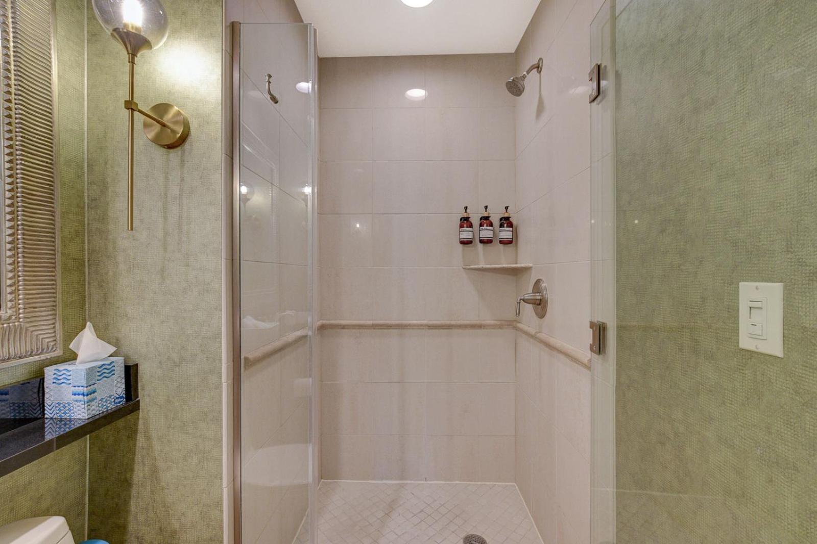 Aparthotel The Signature Escape Ii At Mgm Signature Tower 2